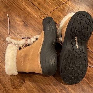 Columbia snow boots- women size 9